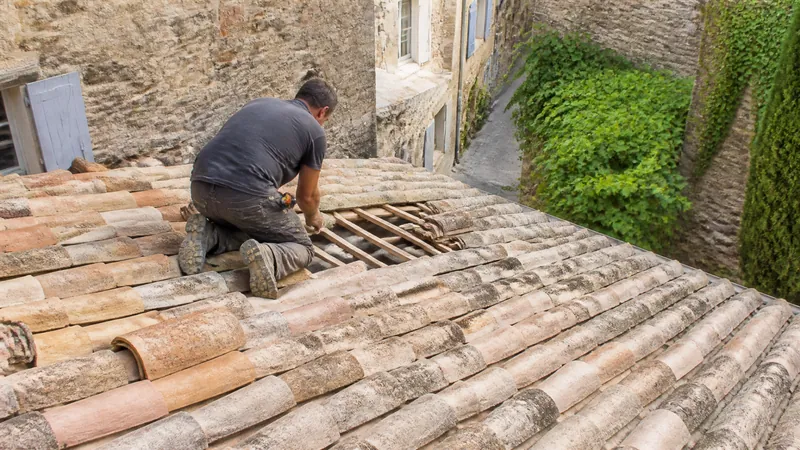 Couvreur à Noves